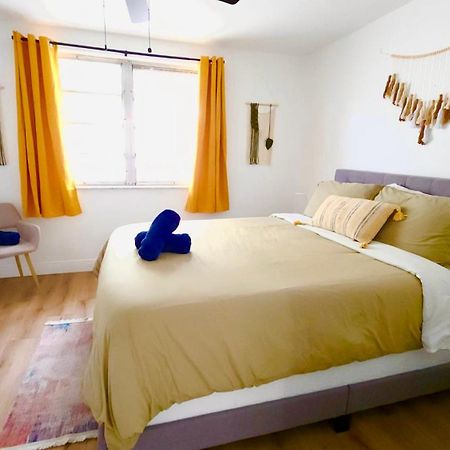 Intimate Casita Mia Minutes Away From Airport, Calle 8, Brickell, Coral Gables, The Beach And More! Μαϊάμι Εξωτερικό φωτογραφία