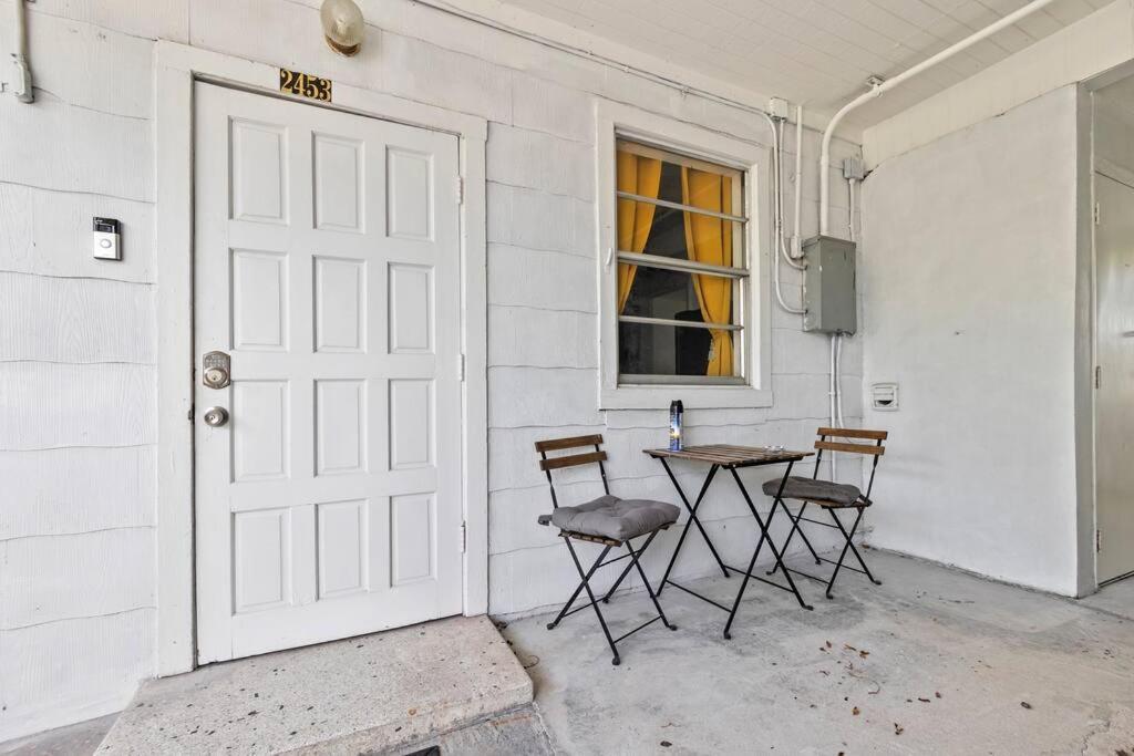 Intimate Casita Mia Minutes Away From Airport, Calle 8, Brickell, Coral Gables, The Beach And More! Μαϊάμι Εξωτερικό φωτογραφία